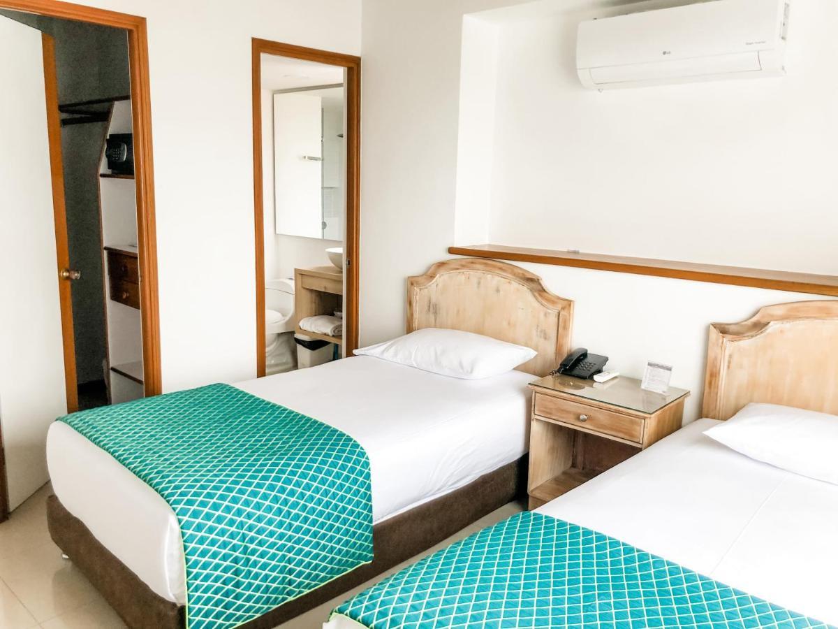 Portal Del Rodeo Apartahotel Меделин Екстериор снимка