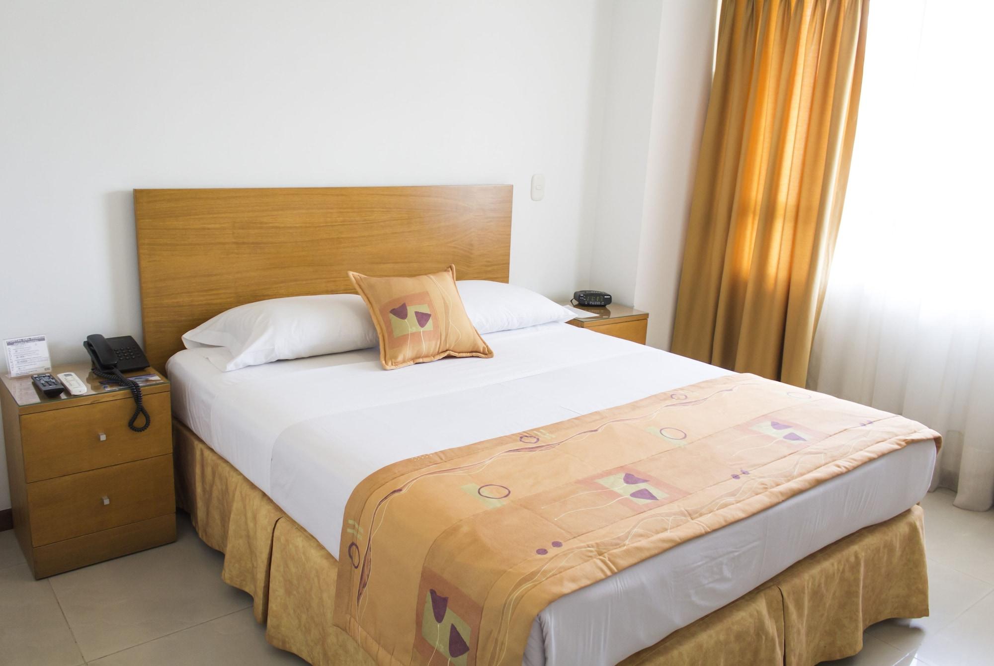 Portal Del Rodeo Apartahotel Меделин Екстериор снимка