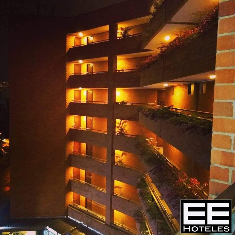 Portal Del Rodeo Apartahotel Меделин Екстериор снимка