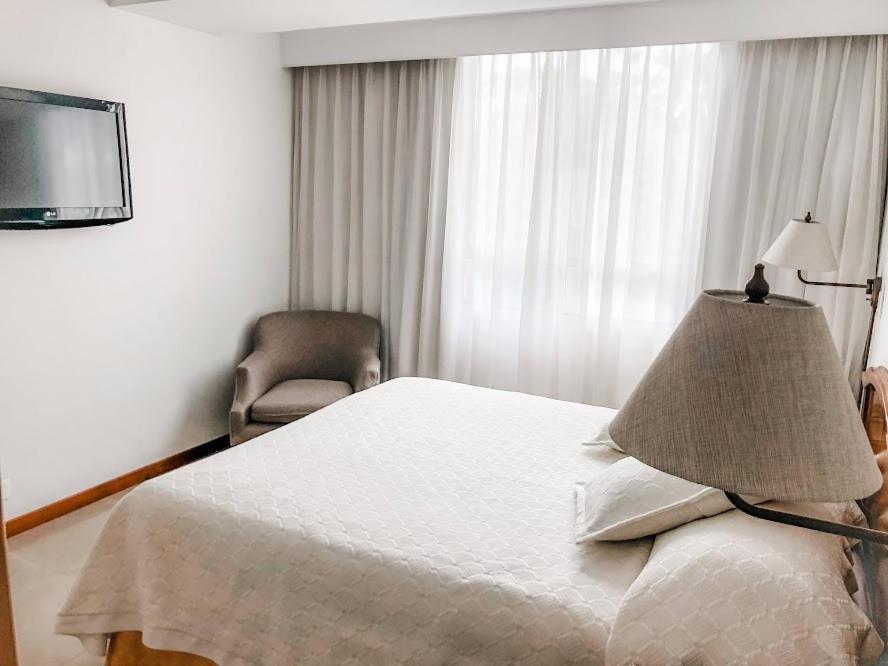 Portal Del Rodeo Apartahotel Меделин Екстериор снимка