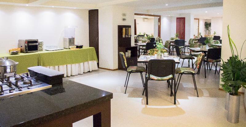 Portal Del Rodeo Apartahotel Меделин Екстериор снимка
